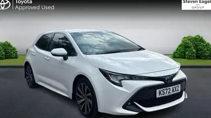 Used Toyota Corolla Design 122 HP (89 kW) 2022 White Hatchback