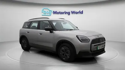 Used 2024 Mini Countryman Classic SUV | £24,322 (Fair price)