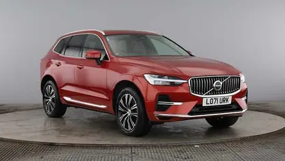 Used Volvo XC60 Inscription 340 HP (250 kW) 2021 Fusion red SUV