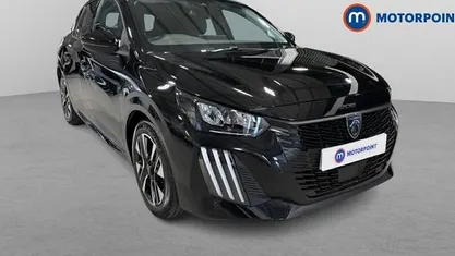 Begagnad Peugeot 208 Allure 101 HK (74 kW) 2025 Svart Halvkombi
