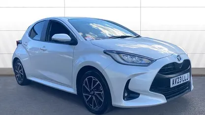 Used Toyota Yaris Hybrid Design 116 HP (85 kW) 2026 Hatchback