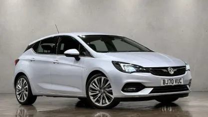 Used Vauxhall Astra SRi 145 HP (106 kW) 2020 Silver Hatchback