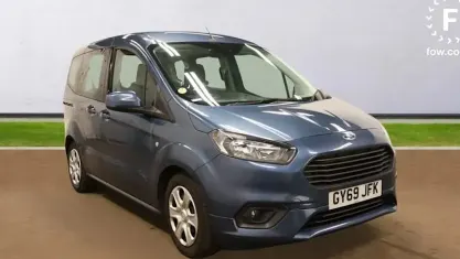 Used Ford Tourneo Zetec 101 HP (74 kW) 2019 Estate