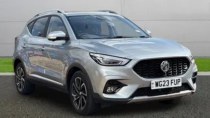 Begagnad MG ZS Exclusive 106 HK (77 kW) 2023 Silver SUV