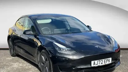 Usado Tesla Model 3 RWD 180 kW (245 HP) 2023 Sedan