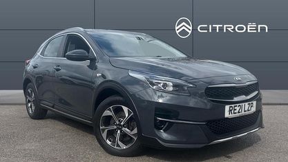 Usado Kia XCeed 120 HP (88 kW) 2021 Cinzento SUV