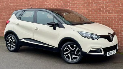 Used Renault Captur Dynamique 90 HP (66 kW) 2016 SUV