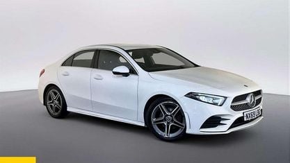 Używany Mercedes A180 AMG line 116 KM (85 kW) 2019 Biały Sedan/Limuzyna