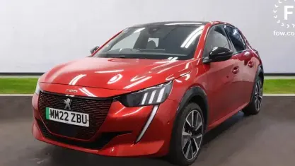 Used Peugeot e-208 Premium 100 kW (136 HP) 2022 Red Hatchback