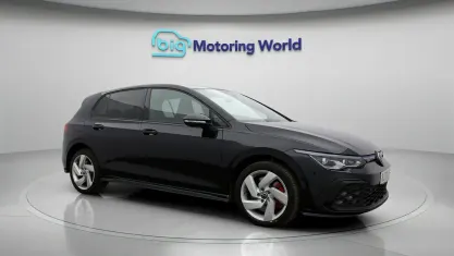 Używany VW Golf VIII GTE 245 KM (180 kW) 2023 Czarny Hatchback