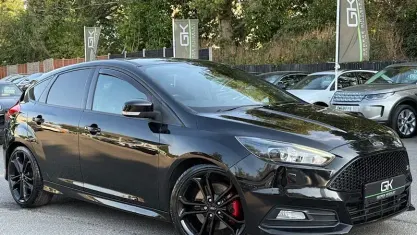 Used Ford Focus ST 185 HP (136 kW) 2017 Black Hatchback