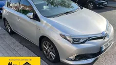 Silver Used 2016 Toyota Auris Hybrid Hatchback | £10,980 (Fair price)