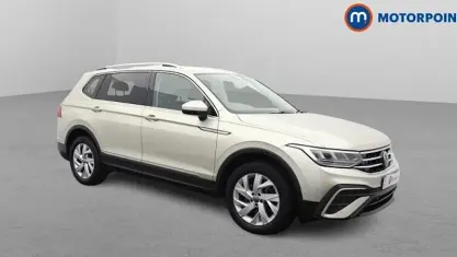 Used VW Tiguan Allspace Life 150 HP (110 kW) 2023 Silver SUV