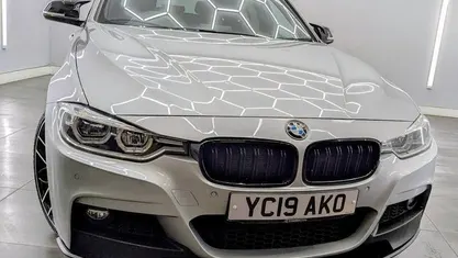Silver Used 2019 BMW 318 M Sport Estate | £14,990 (Fair price)