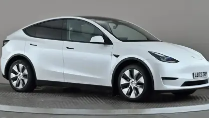 Used Tesla Model Y Long Range AWD 378 kW (514 HP) 2022 White SUV
