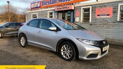 Second-hand Honda Civic S 99 CP (72 kW) 2014 Hatchback