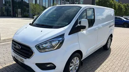 Usado Ford Transit Custom Limited 131 CV (96 kW) 2023 Van