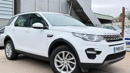 Used Land Rover Discovery Sport SE 180 HP (132 kW) 2019 SUV