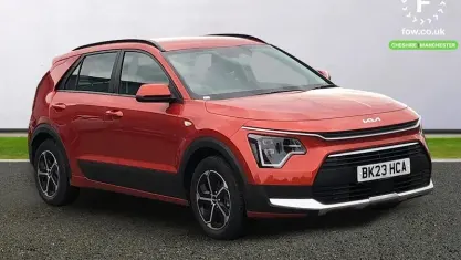 Gebraucht Kia Niro 141 PS (103 kW) 2023 Orange SUV