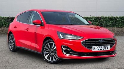 Second-hand Ford Focus Titanium 125 CP (91 kW) 2022 Roșu Hatchback