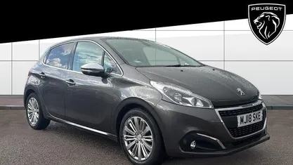 Usado Peugeot 208 Allure 82 HP (60 kW) 2018 Citadino
