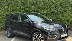 Metallic diamond black Used 2022 Renault Kadjar Techno SUV | £15,393 (Fair price)