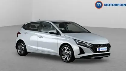 Used Hyundai i20 Advanced 101 HP (74 kW) 2024 Grey Hatchback