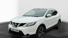 White Used 2016 Nissan Qashqai Tekna SUV | £13,295 (Fair price)