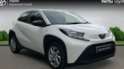 Gebraucht Toyota Aygo X PURE 72 PS (52 kW) 2025 SUV