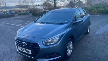 Blue Used 2017 Hyundai i40 SE Sedan | £5,995 (Fair price)