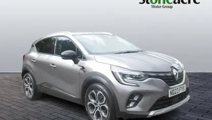 Used Renault Captur Techno 143 HP (105 kW) 2022 Grey SUV