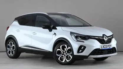 Used Renault Captur Techno 143 HP (105 kW) 2023 White/black SUV