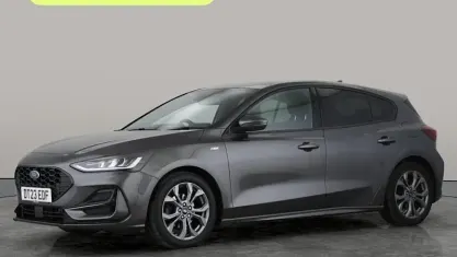 Used Ford Focus ST-Line 125 HP (91 kW) 2023 Grey Hatchback