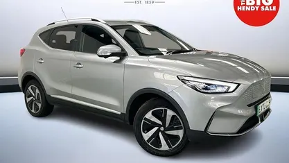 Used 2022 MG ZS Trophy Connect Sedan | £14,299 (Fair price)