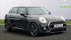 Used 2021 Mini Cooper Hatch Hatchback | £13,399 (Fair price)