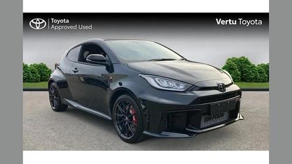 Käytetty Toyota Yaris 284 HP (208 kW) 2024 Musta Viistoperä