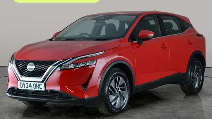 Begagnad Nissan Qashqai Acenta Premium 140 HK (102 kW) 2023 Röd SUV