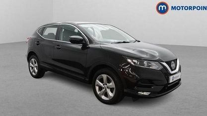 Usado Nissan Qashqai Acenta Premium 116 HP (85 kW) 2019 Preto SUV