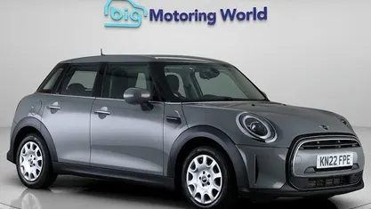 Used Mini ONE Classic 102 HP (75 kW) 2022 Hatchback