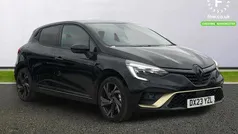 Black Used 2022 Renault Clio V Engineered Hatchback | £16,199 (Fair price)
