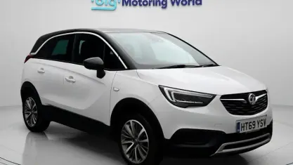 Used Vauxhall Crossland X S 110 HP (80 kW) 2020 White SUV