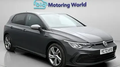 Second-hand VW Golf VIII R-line 131 CP (96 kW) 2024 Hatchback