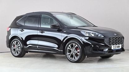 Używany Ford Kuga ST-Line 120 KM (88 kW) 2021 Czarny SUV