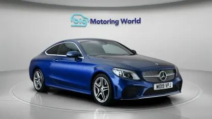 Used Mercedes C300 AMG Line Premium 245 HP (180 kW) 2019 Blue Coupe