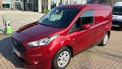Used Ford Transit Connect Limited 120 HP (88 kW) 2020 Red MPV