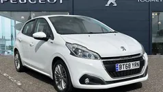 Used 2018 Peugeot 208 Signature Sky Hatchback | £7,250 (Fair price)