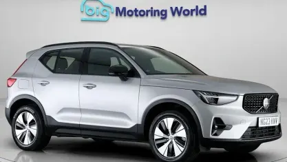 Used Volvo XC40 Plus 211 HP (155 kW) 2023 Silver SUV