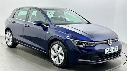 Used VW Golf VIII Style 131 HP (96 kW) 2023 Hatchback