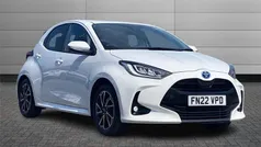 Pure white Used 2022 Toyota Yaris Hybrid Design Hatchback | £16,895 (Fair price)