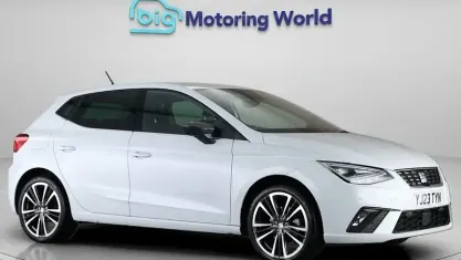 Used Seat Ibiza XCELLENCE Lux 110 HP (80 kW) 2023 White Hatchback